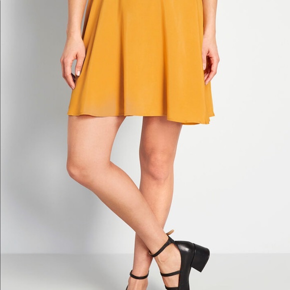 ModCloth Mini Skirt - Picture 3 of 6